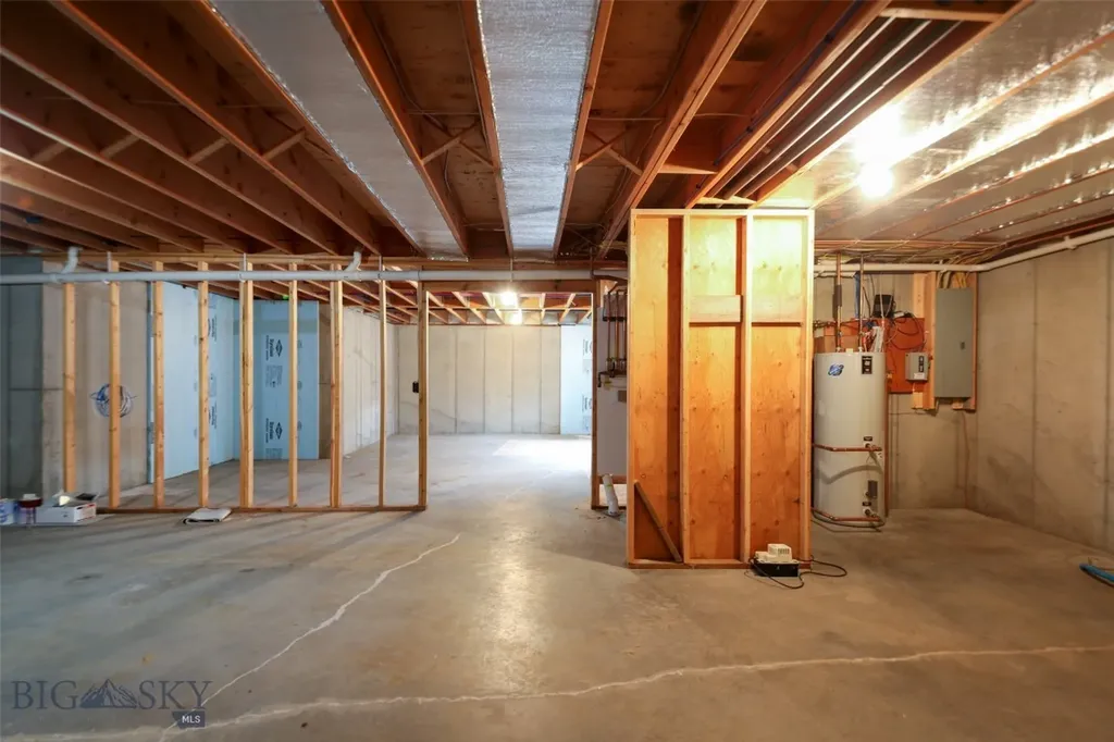 1986 E River Road Livingston MT 59047