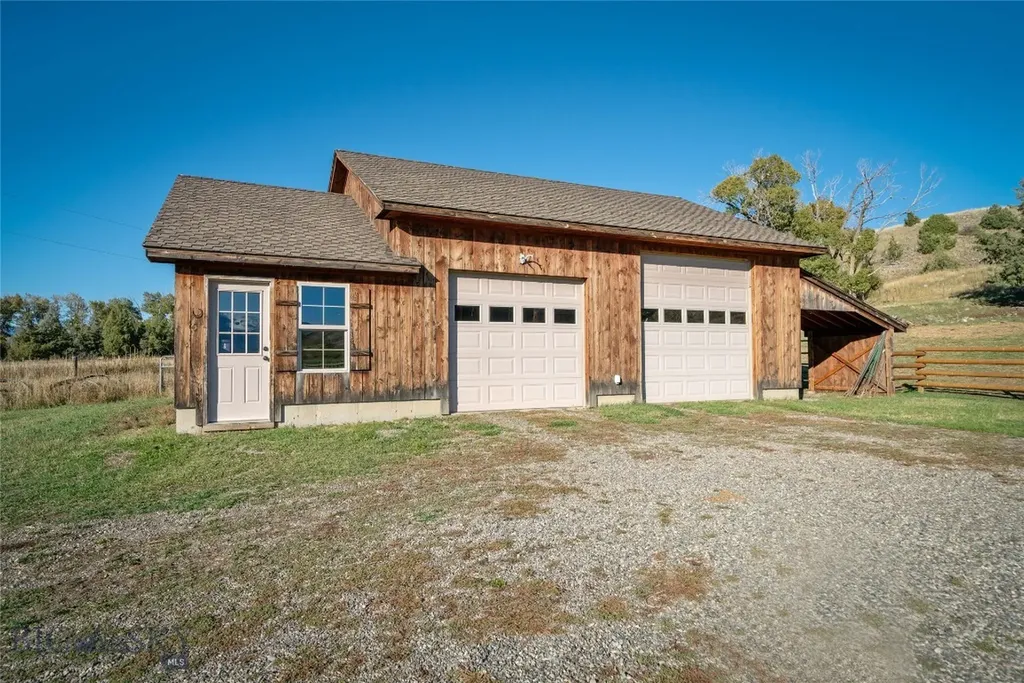 1986 E River Road Livingston MT 59047