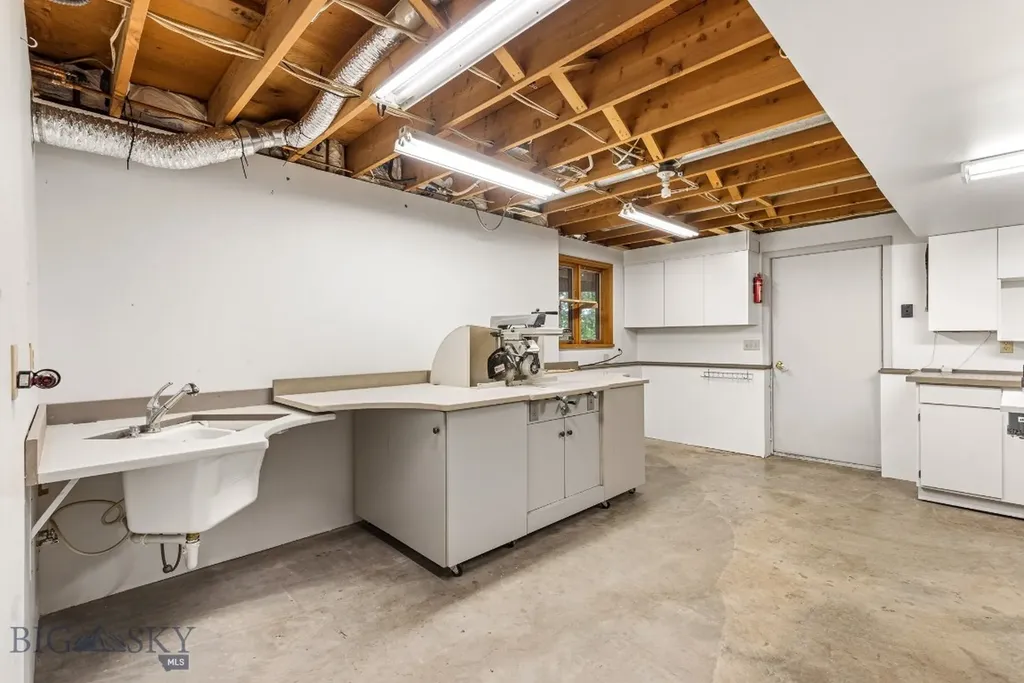 8651 E Panorama Drive E Bozeman MT 59715