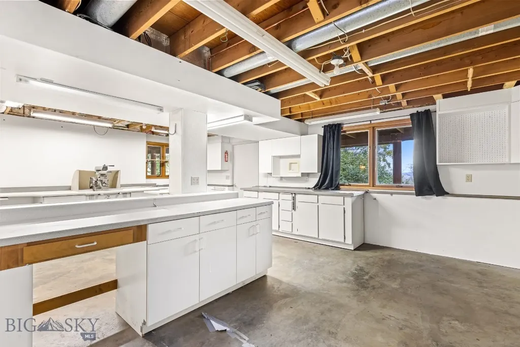 8651 E Panorama Drive E Bozeman MT 59715