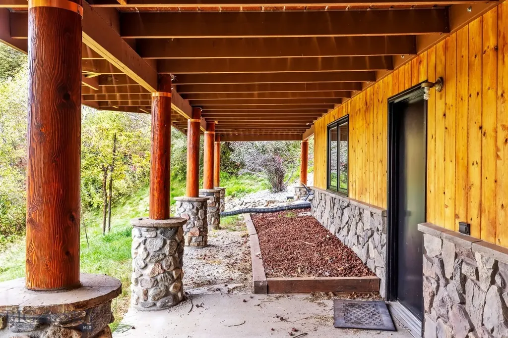 8651 E Panorama Drive E Bozeman MT 59715