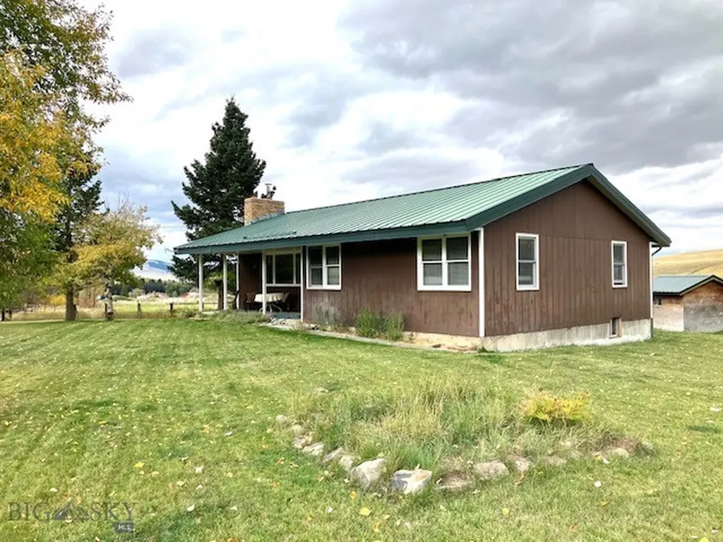 15815 Portnell Gallatin Gateway MT 59730