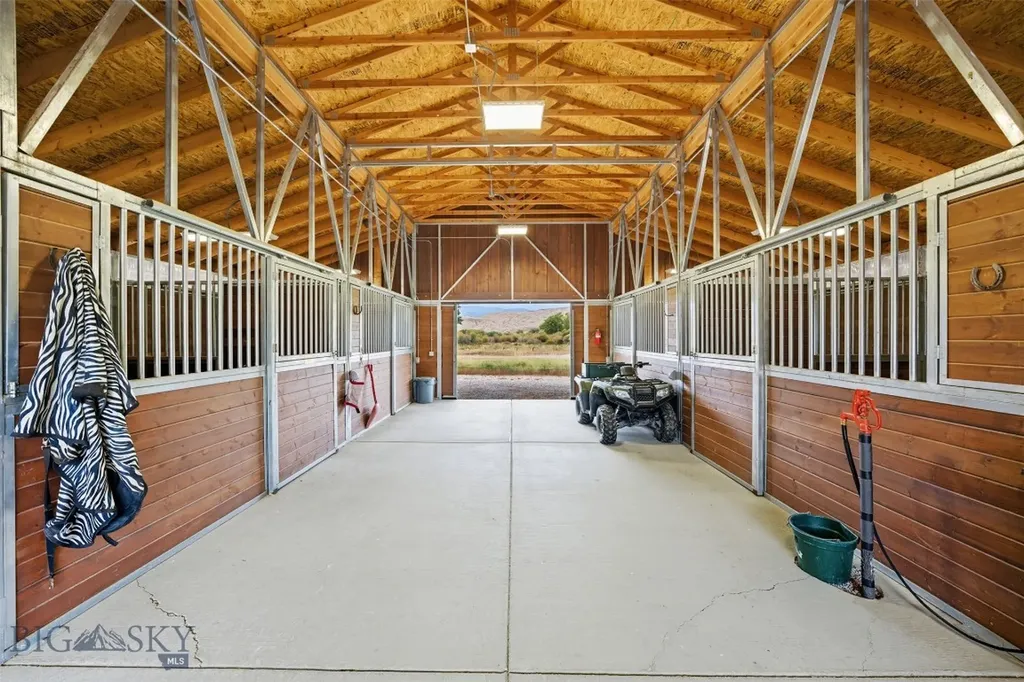 201 Cotton Willow Road Melrose MT 59743