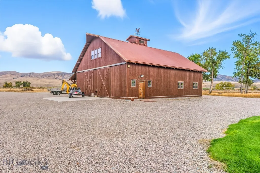 201 Cotton Willow Road Melrose MT 59743