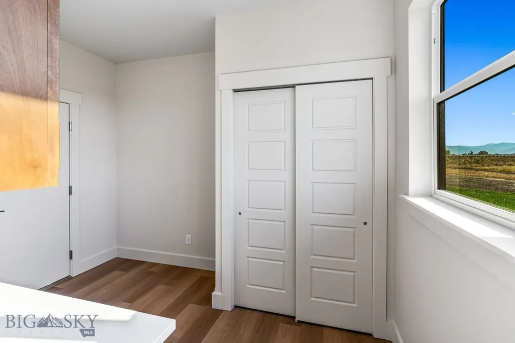 38 Horseshoe Loop Bozeman MT 59718