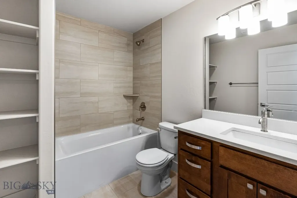 38 Horseshoe Loop Bozeman MT 59718