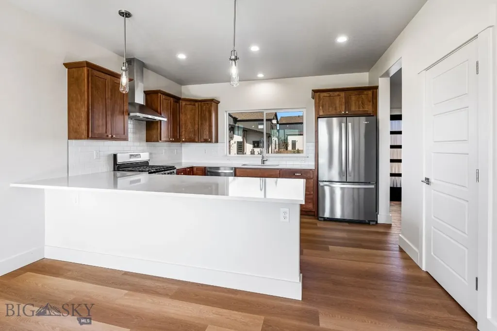 38 Horseshoe Loop Bozeman MT 59718
