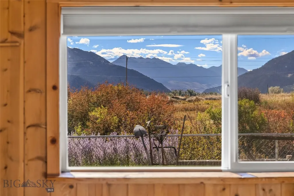 1801 Sun Avenue Livingston MT 59047