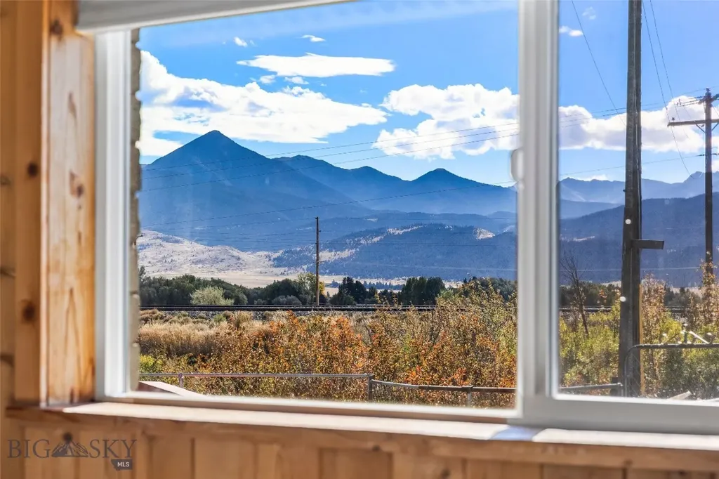 1801 Sun Avenue Livingston MT 59047