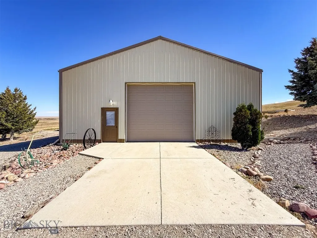 400 Gordon Road Vaughn MT 59487