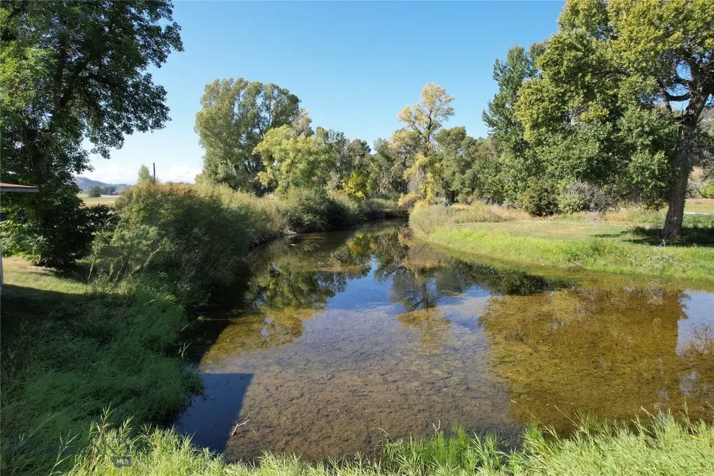 79 Meyers Road Columbus MT 59019