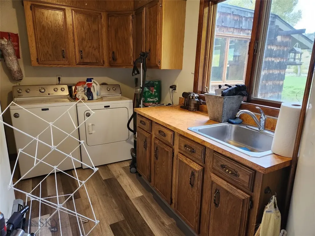 79 Meyers Road Columbus MT 59019
