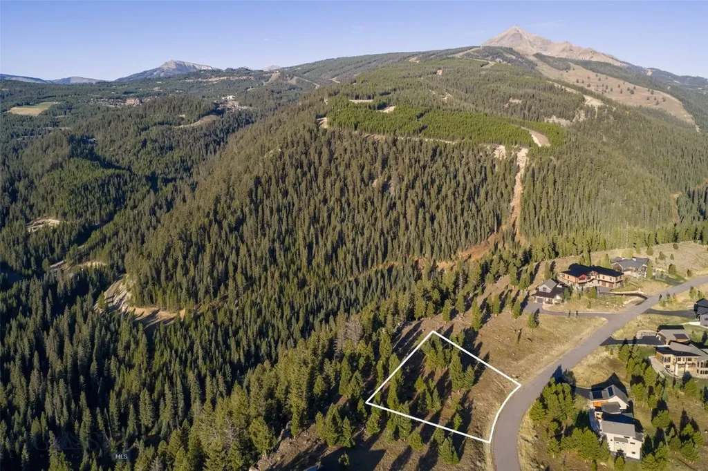 525 Fourpoint Road Big Sky MT 59716