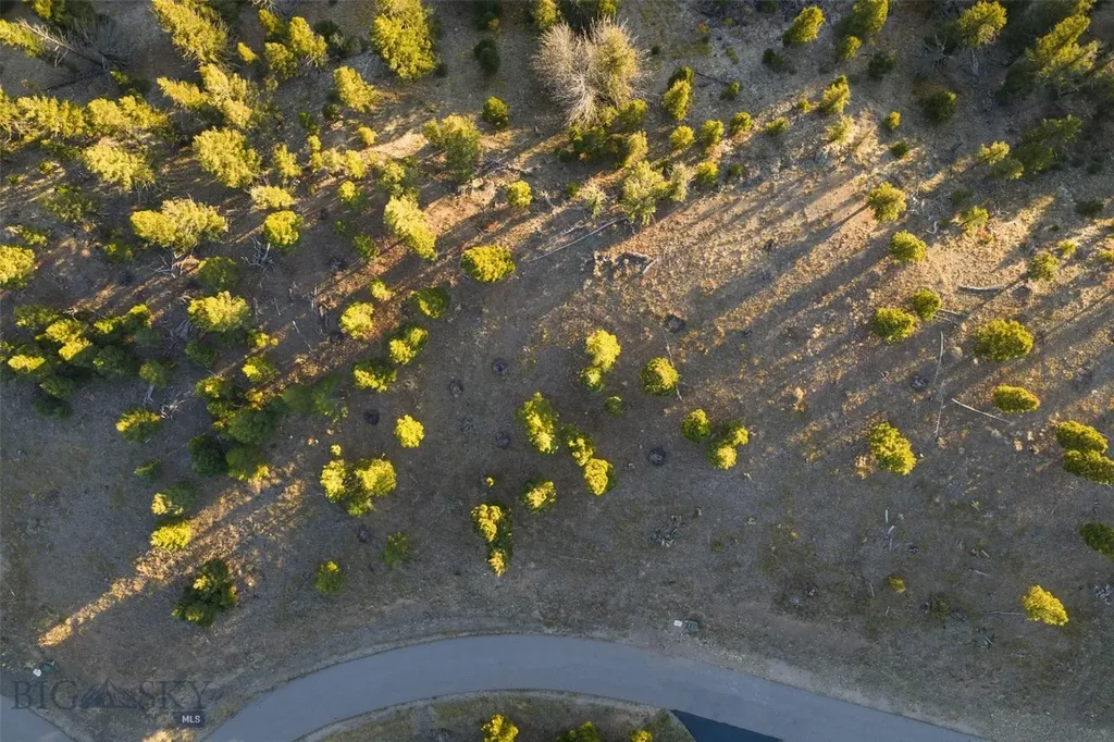 525 Fourpoint Road Big Sky MT 59716