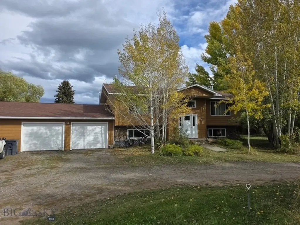 1575 Stagecoach Trail Manhattan MT 59741