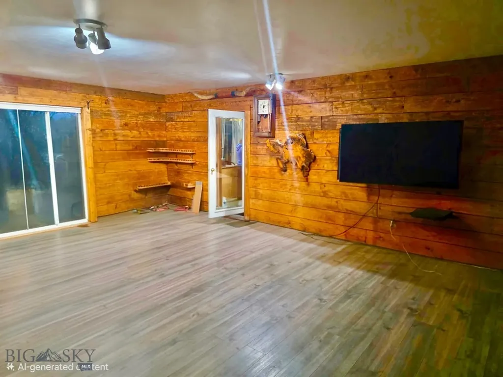 1575 Stagecoach Trail Manhattan MT 59741