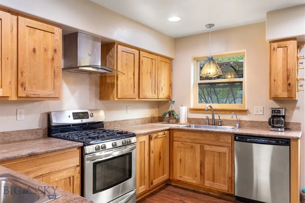 3108 Oliver Bozeman MT 59718