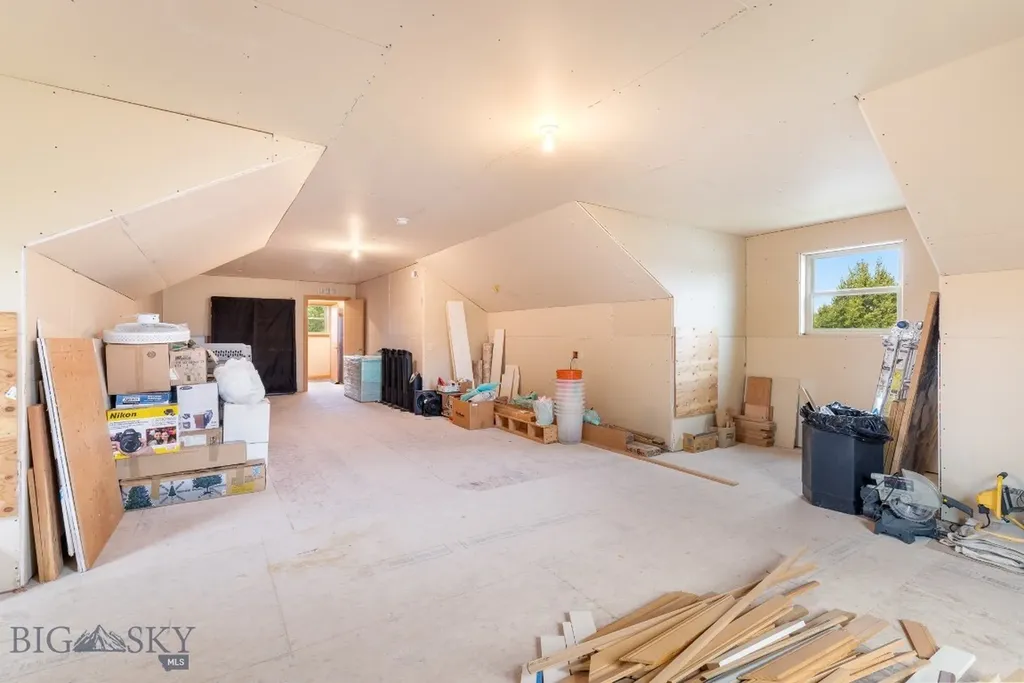 3108 Oliver Bozeman MT 59718