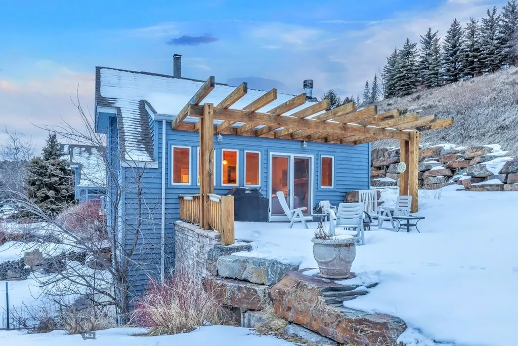 2555 Little Coyote Road Big Sky MT 59716