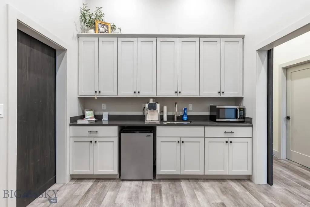 3722 Equestrian Bozeman MT 59718