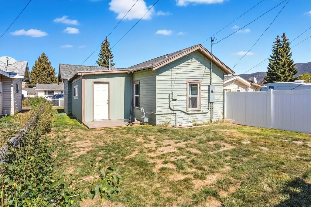1636 Schley Avenue Butte MT 59701