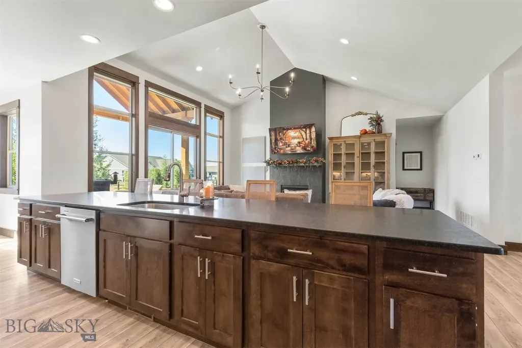 18 Oxbow Lane Manhattan MT 59741