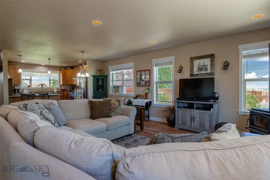 30 Nez Perce Trail Townsend MT 59644