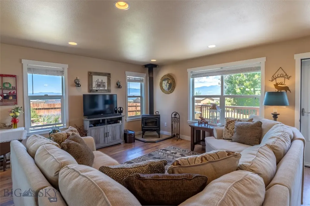 30 Nez Perce Trail Townsend MT 59644