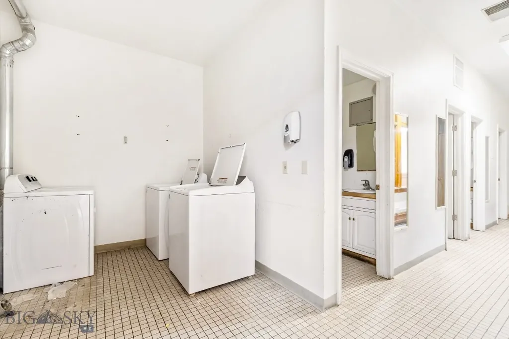 68 W Broadway Street W Butte MT 59701
