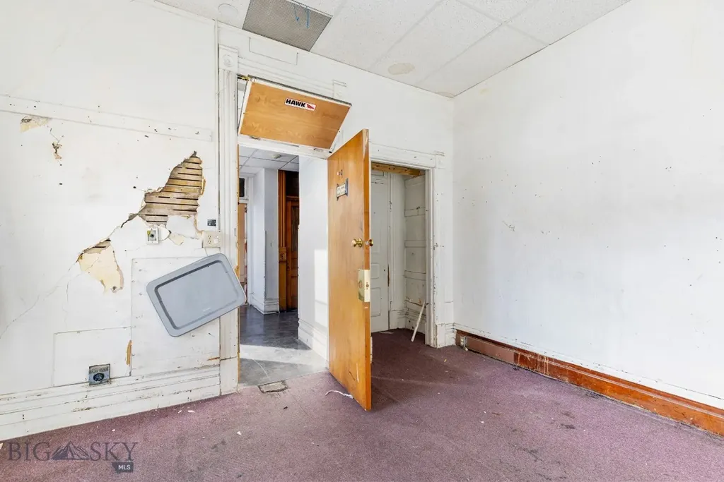 68 W Broadway Street W Butte MT 59701