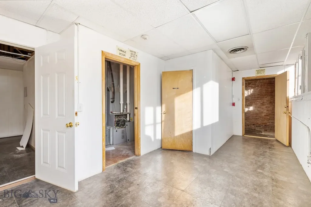 68 W Broadway Street W Butte MT 59701