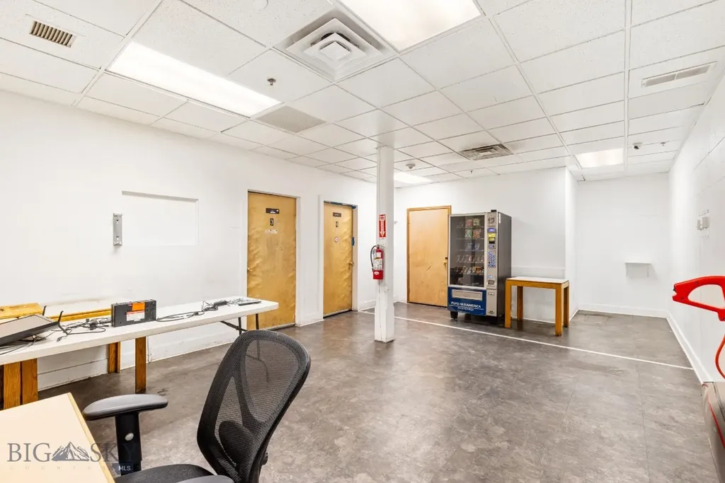 68 W Broadway Street W Butte MT 59701