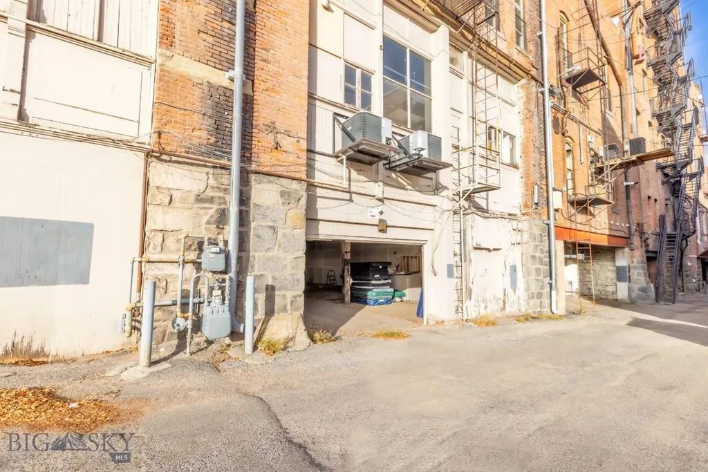 68 W Broadway Street W Butte MT 59701