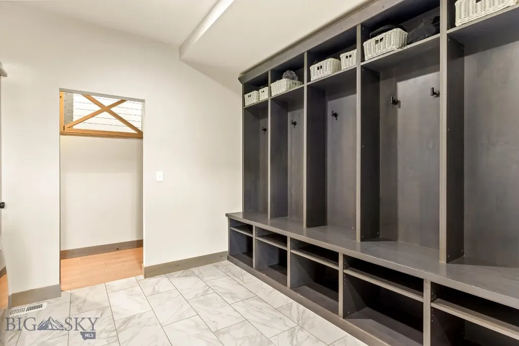 58 Waylon Way Bozeman MT 59718