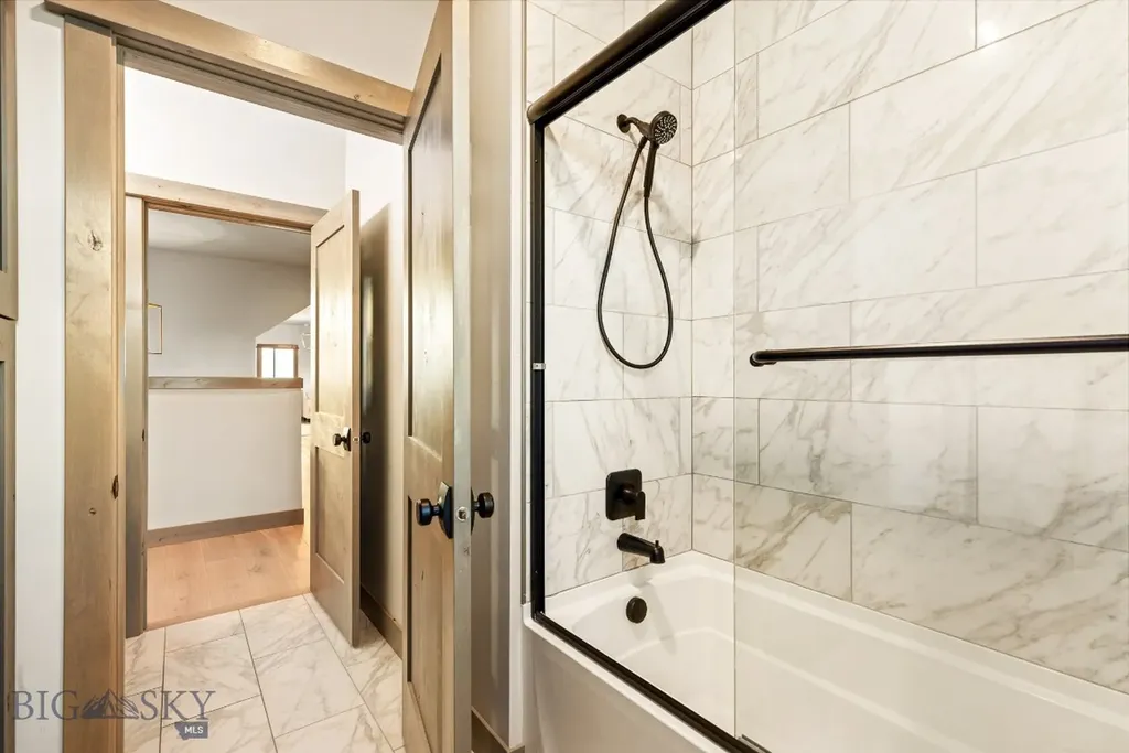 58 Waylon Way Bozeman MT 59718