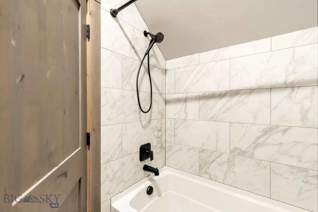 58 Waylon Way Bozeman MT 59718