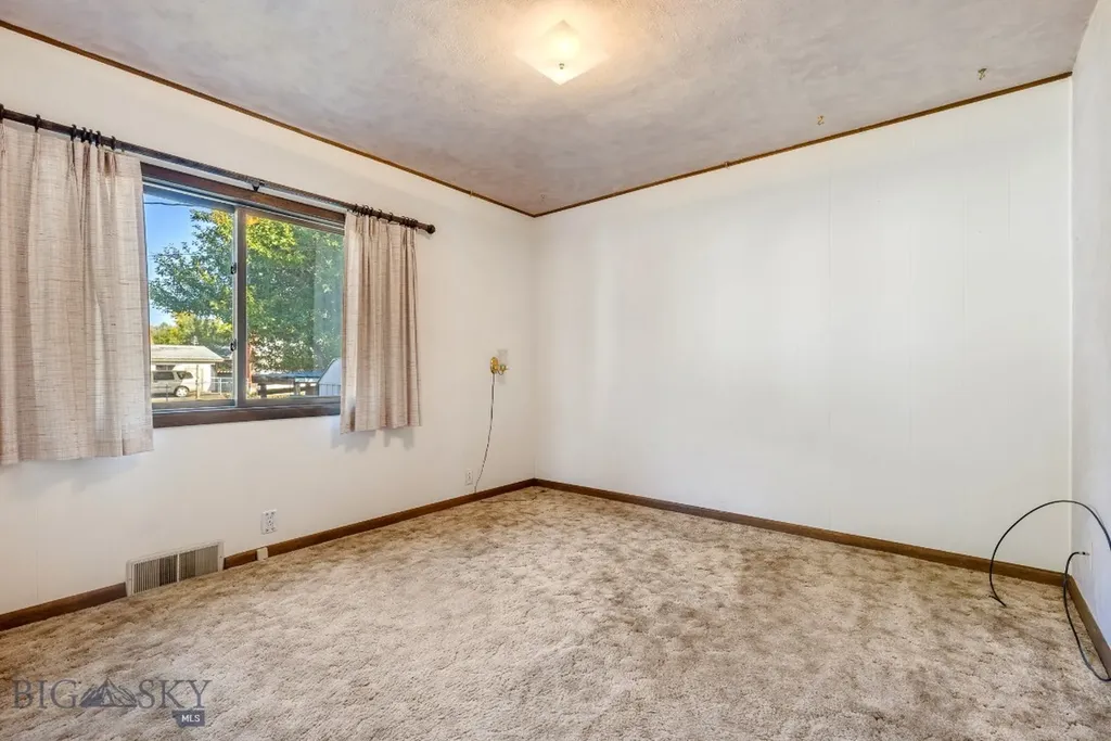 610 W Front Street Livingston MT 59047