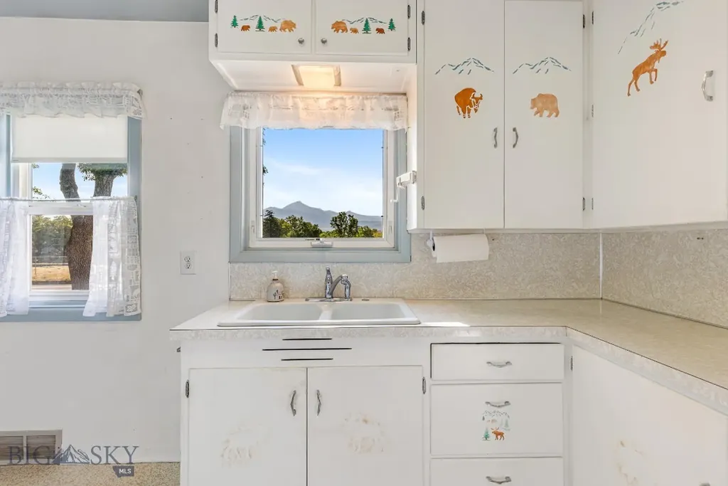 610 W Front Street Livingston MT 59047