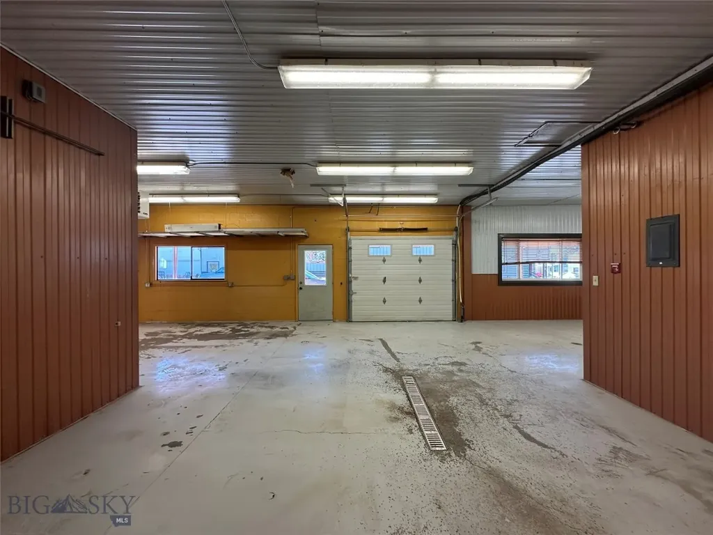 202 E Main Street White Sulphur Springs MT 59645