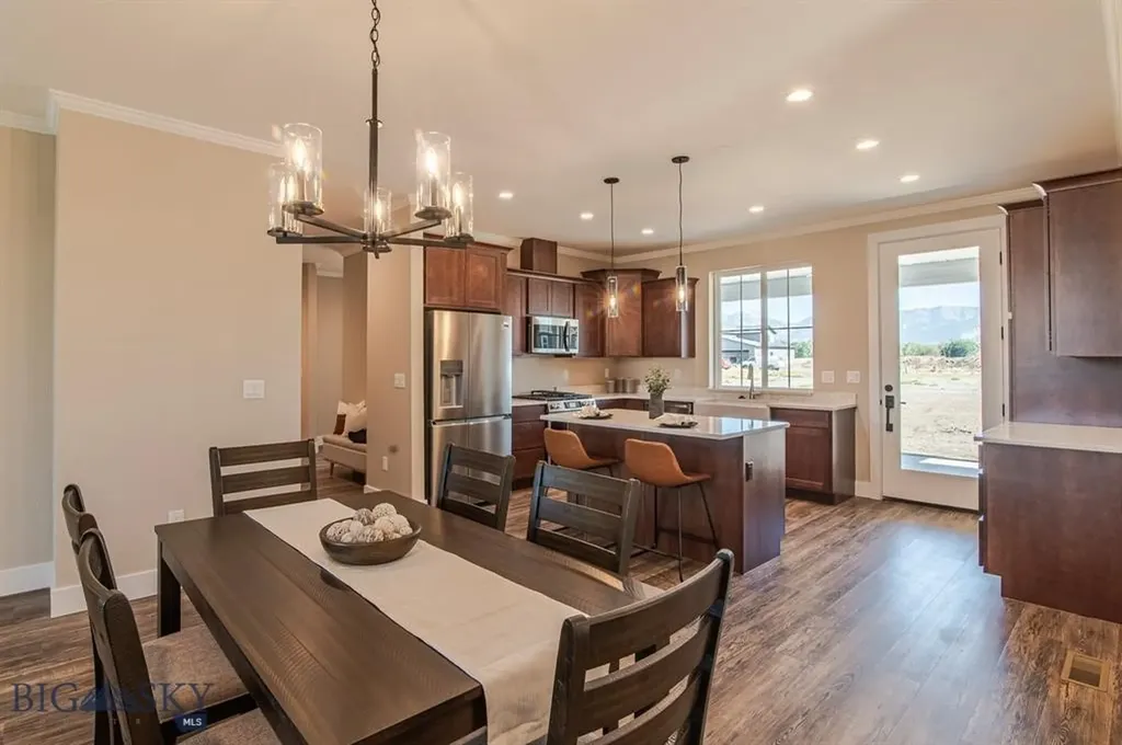 1110 Falcon Ridge Boulevard Belgrade MT 59714