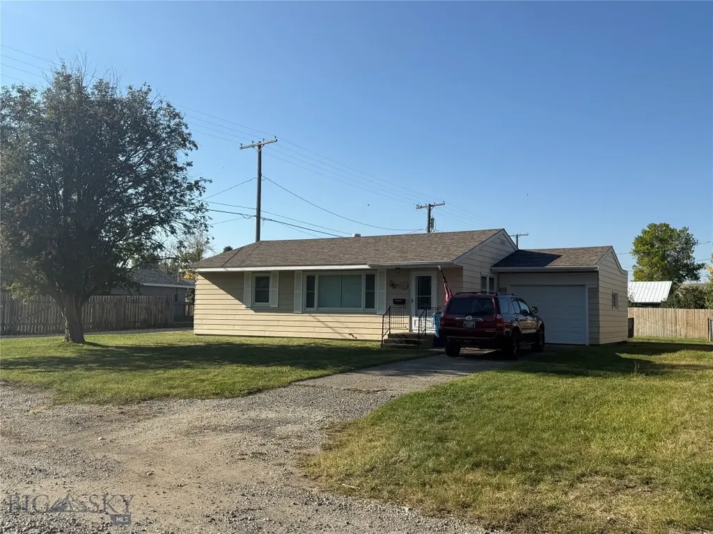 704 Hooper Big Timber MT 59011