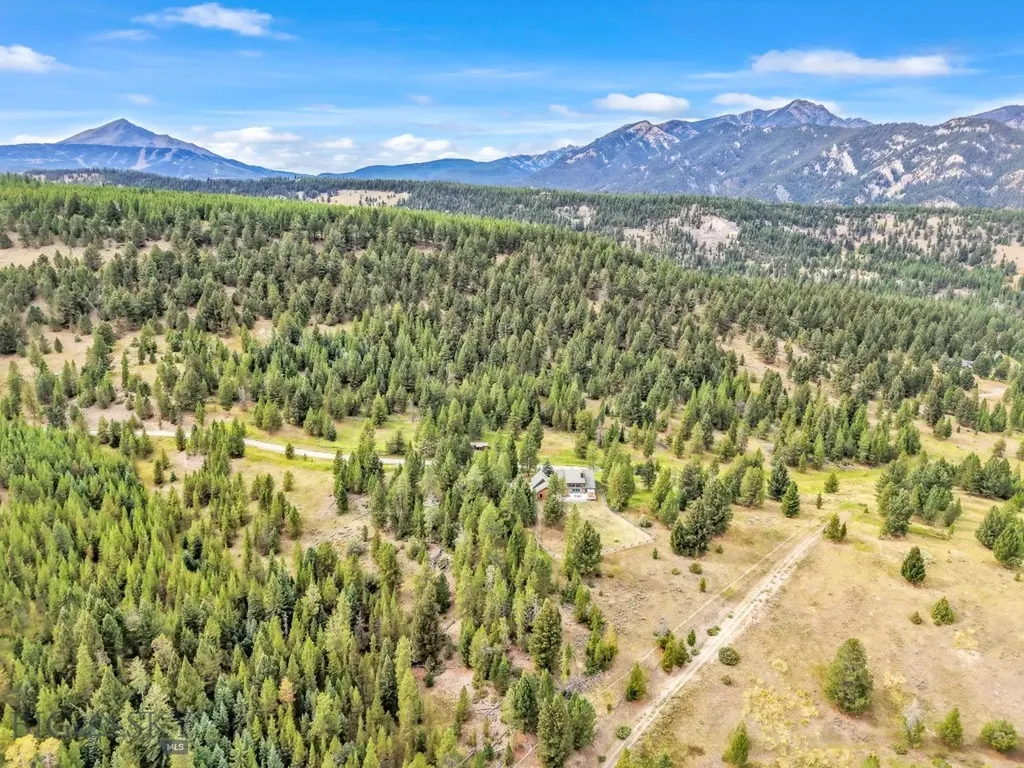 330 Stellar Jay Way Gallatin Gateway MT 59730