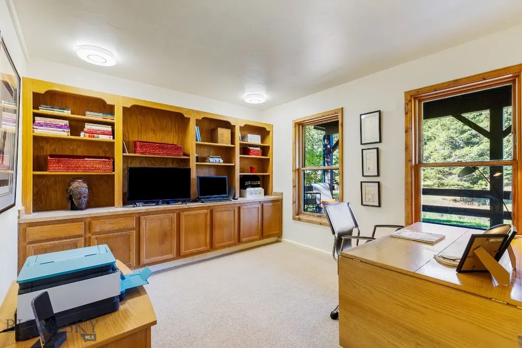 330 Stellar Jay Way Gallatin Gateway MT 59730