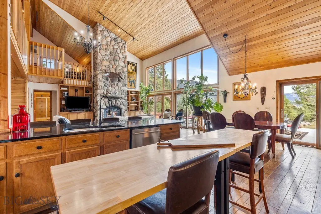 330 Stellar Jay Way Gallatin Gateway MT 59730