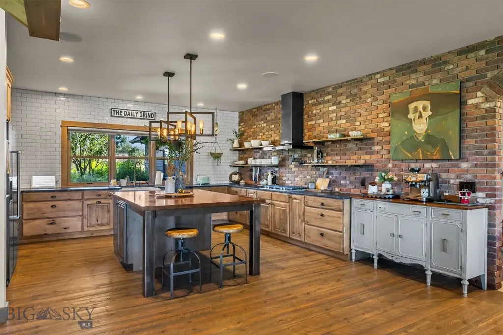 32 Pleasant View Drive Bozeman MT 59718