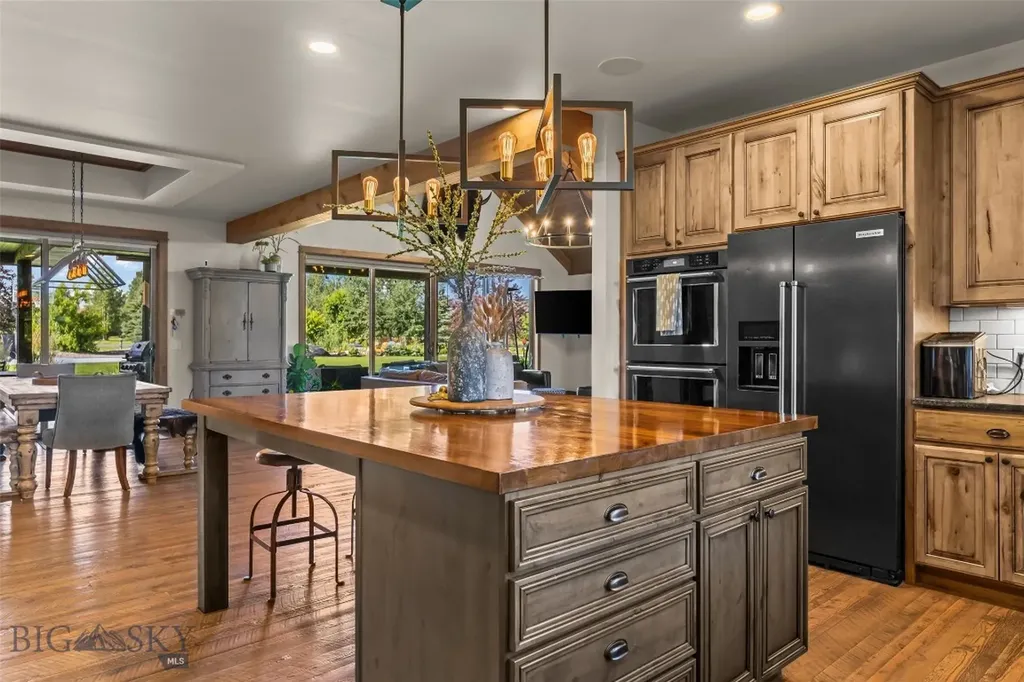 32 Pleasant View Drive Bozeman MT 59718