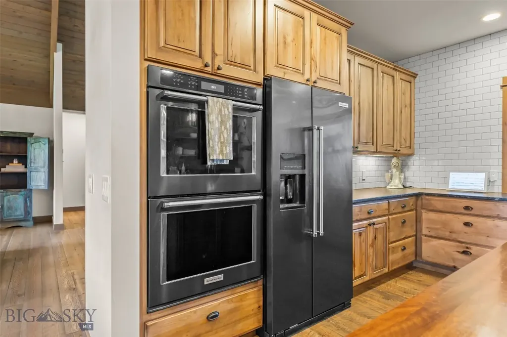 32 Pleasant View Drive Bozeman MT 59718