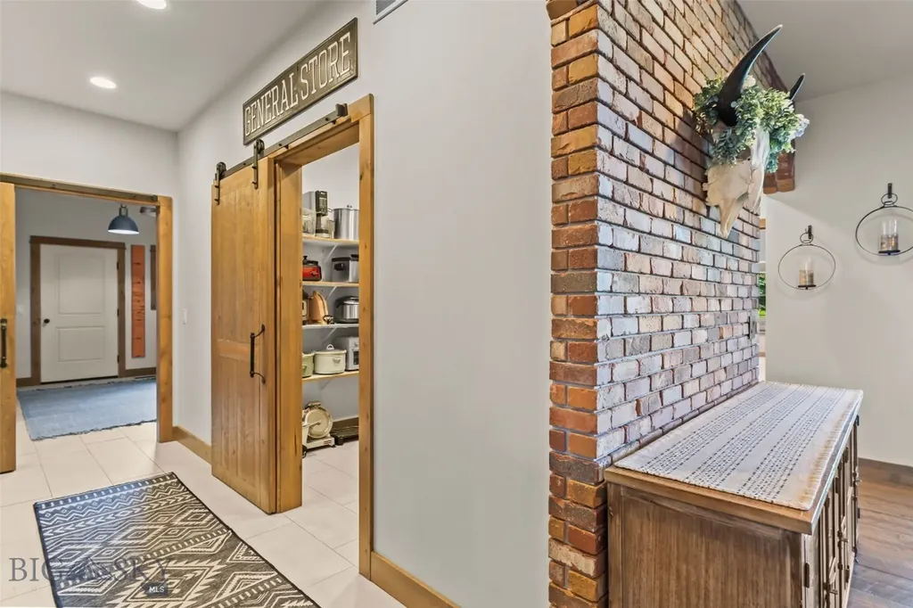 32 Pleasant View Drive Bozeman MT 59718