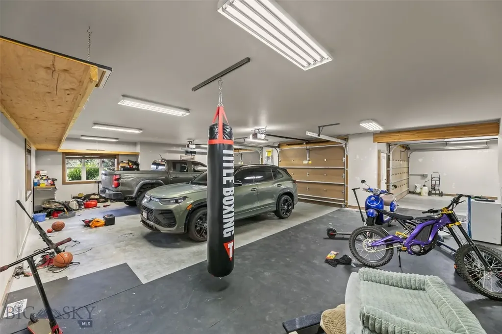 32 Pleasant View Drive Bozeman MT 59718