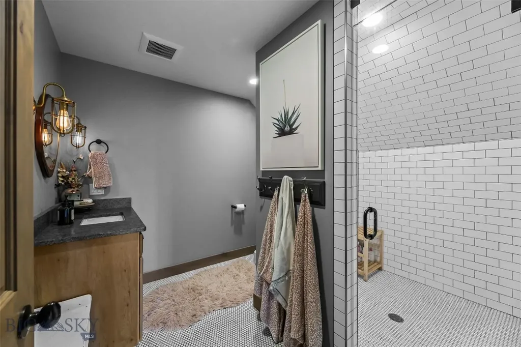 32 Pleasant View Drive Bozeman MT 59718